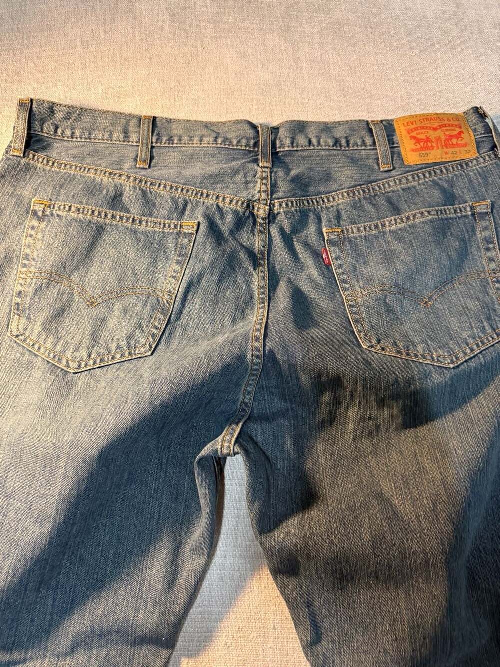 Levi's 559 Relaxed Straight Leg Jeans 42x30 - Picture 4 of 5